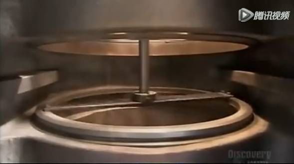 比人還大的大型閥門是怎么制造出來的？-