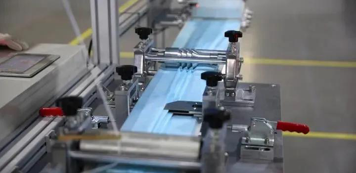 是跨界演繹，還是實(shí)力展現(xiàn)？利歐宣布口罩生產(chǎn)線投產(chǎn)，日產(chǎn)能100萬(wàn)只